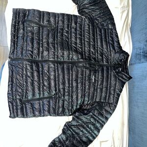 Patagonia Men's Black Puffer Jacket